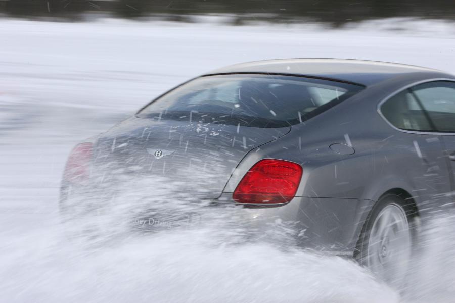  Bentley Continental GT 2009 года  (фото 2 из 6)